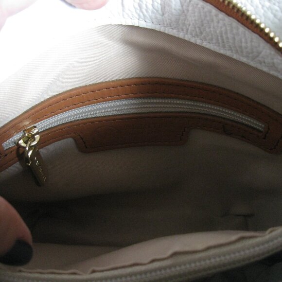 Valentina peeble white leather X-body bag w/ brown leather trim NWT Spring wear - Picture 12 of 15